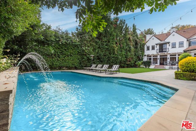 628 N Sierra Drive, Beverly Hills, CA 90210