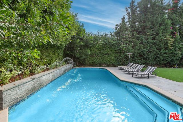 628 N Sierra Drive, Beverly Hills, CA 90210