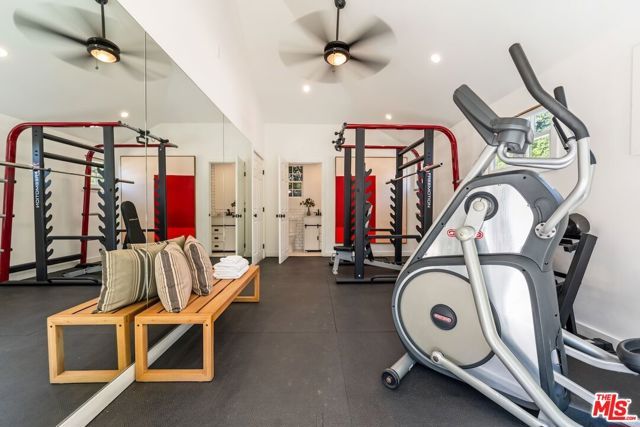 628 N Sierra Drive, Beverly Hills, CA 90210