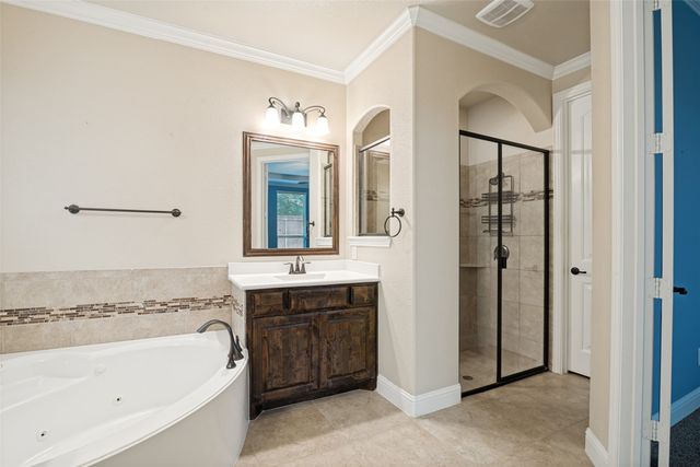 10002 Edgeway Circle, Rowlett, TX 75089