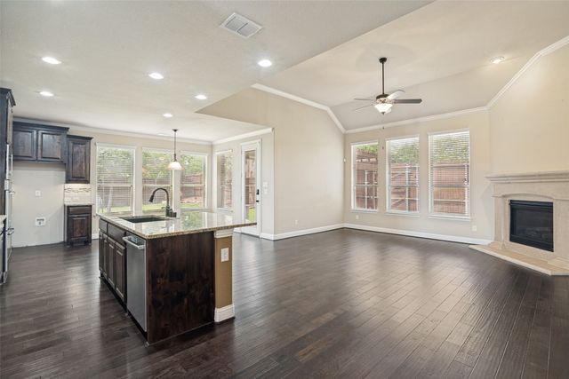 10002 Edgeway Circle, Rowlett, TX 75089