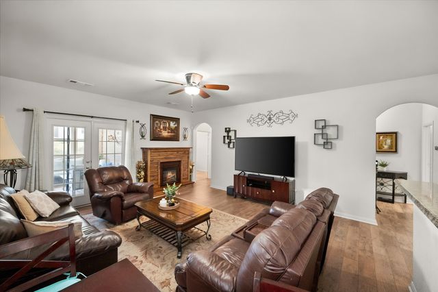 6140 Chalk Hollow Drive, Fort Worth, TX 76179