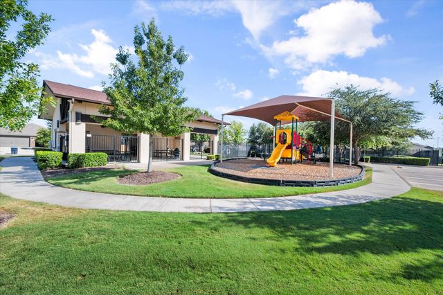 6140 Chalk Hollow Drive, Fort Worth, TX 76179