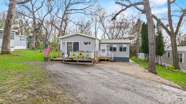 W1325 Spring Grove Road, Ripon, WI 54971