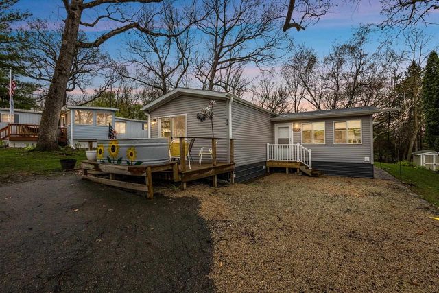 W1325 Spring Grove Road, Ripon, WI 54971