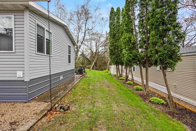 W1325 Spring Grove Road, Ripon, WI 54971