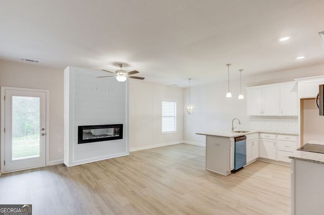 6366 Pine Ridge Point 91, Lula, GA 30554