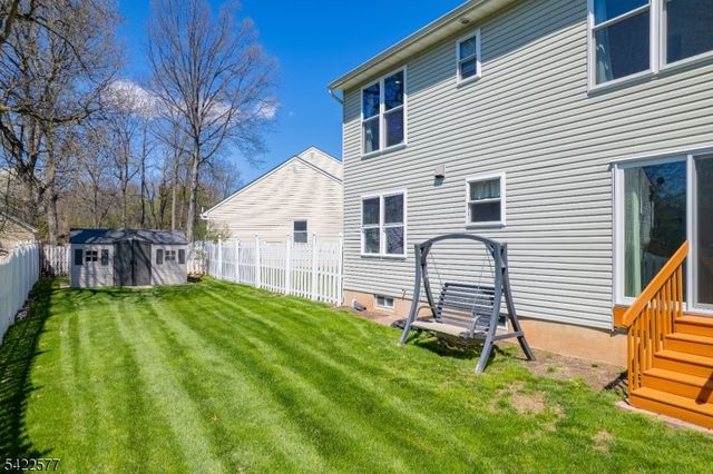 38 Johanna Court, Piscataway Twp., NJ 08854