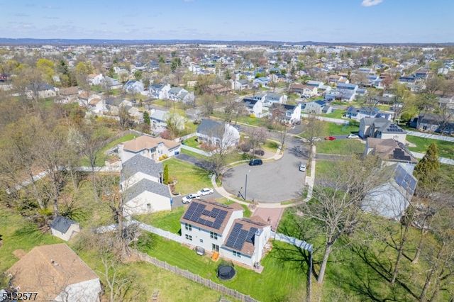 38 Johanna Court, Piscataway Twp., NJ 08854