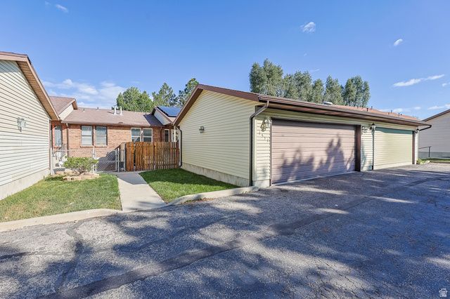 4513 W SAINT ANDREWS DR, South Jordan, UT 84009