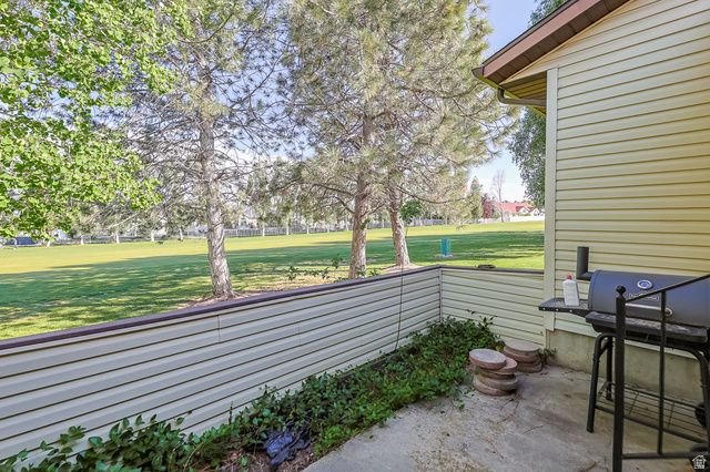 4513 W SAINT ANDREWS DR, South Jordan, UT 84009