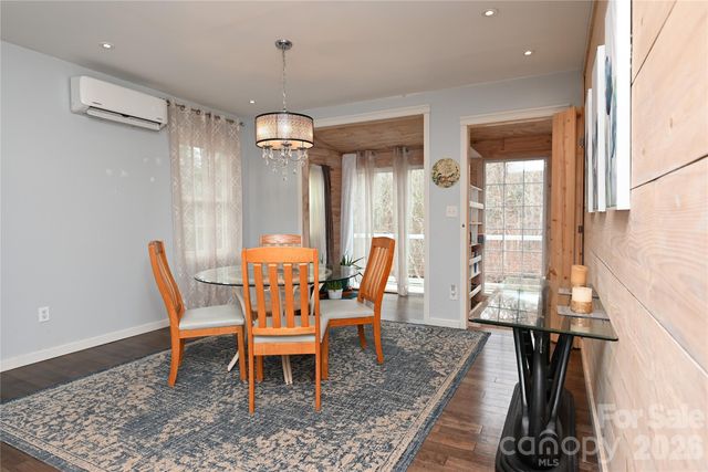 198 Clouse Lane, Taylorsville, NC 28681
