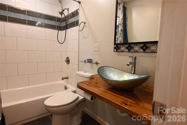 198 Clouse Lane, Taylorsville, NC 28681