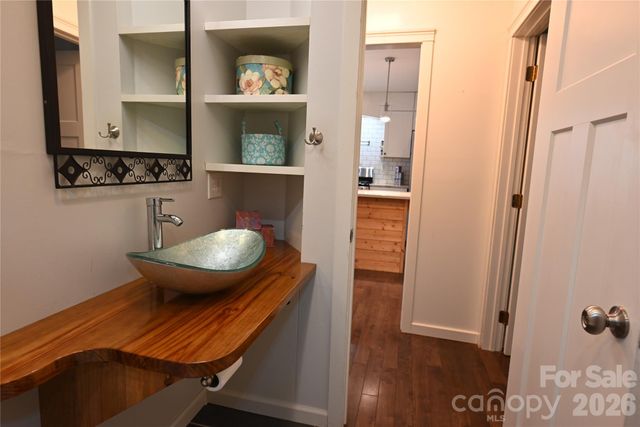 198 Clouse Lane, Taylorsville, NC 28681