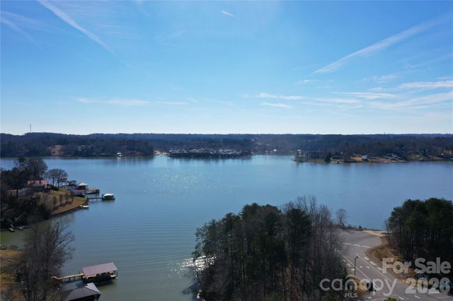 198 Clouse Lane, Taylorsville, NC 28681