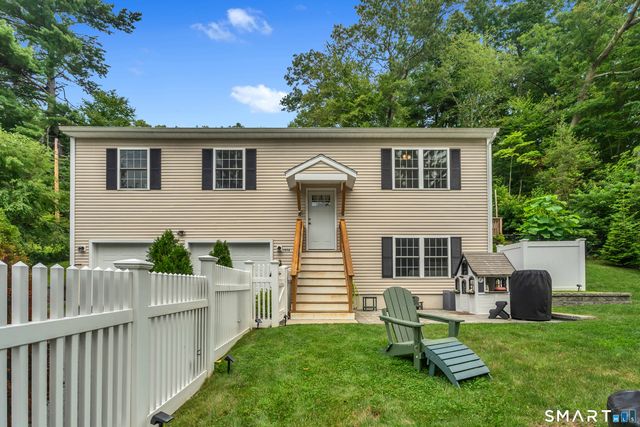 105-A East Pattagansett Road, East Lyme, CT 06357