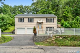 105-A East Pattagansett Road, East Lyme, CT 06357