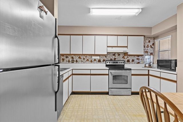 5537 SEA FOREST DRIVE 307, New Port Richey, FL 34652