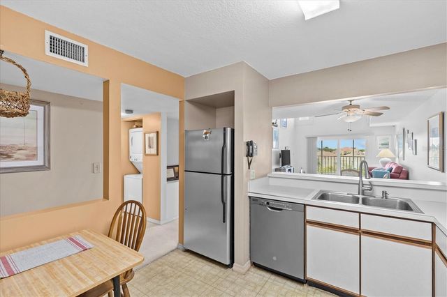 5537 SEA FOREST DRIVE 307, New Port Richey, FL 34652