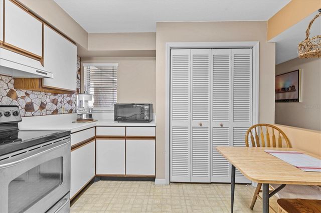 5537 SEA FOREST DRIVE 307, New Port Richey, FL 34652