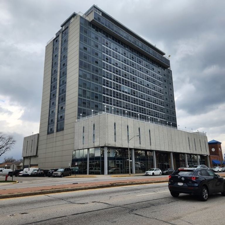 7234 W North Avenue 1008, Elmwood Park, IL 60707