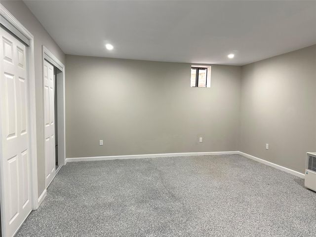 33 Roanoke Avenue, Rye Brook, NY 10573