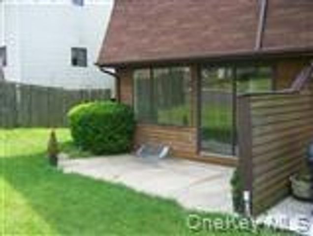 33 Roanoke Avenue, Rye Brook, NY 10573