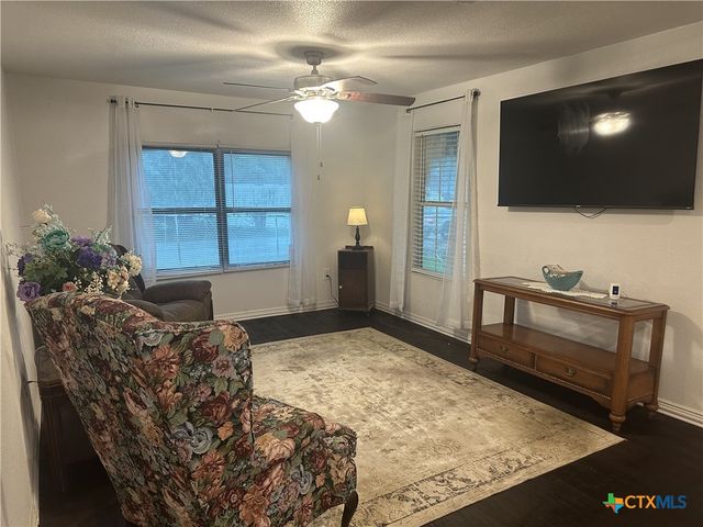 409 E Houston Street, Mexia, TX 76667
