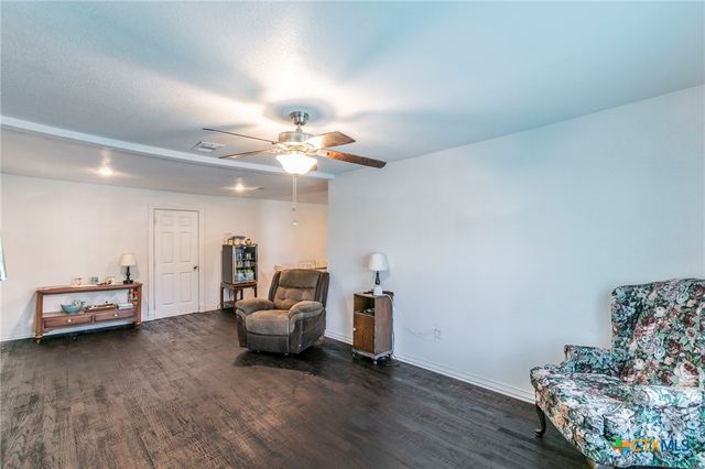 409 E Houston Street, Mexia, TX 76667