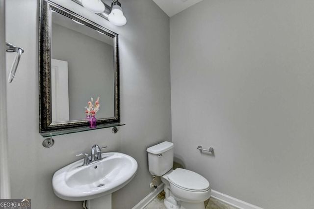 3473 Fallen Oak Drive, Buford, GA 30519