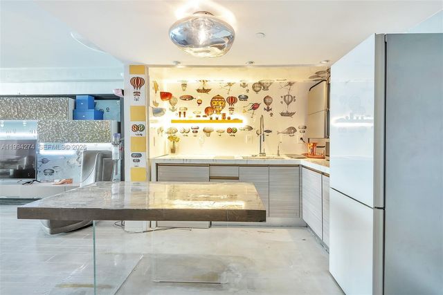 1100 West Ave 1020, Miami Beach, FL 33139