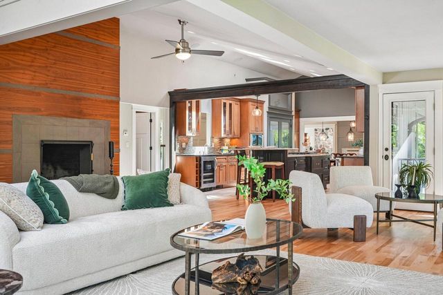 W335N5421 Wedgewood DRIVE, Nashotah, WI 53058