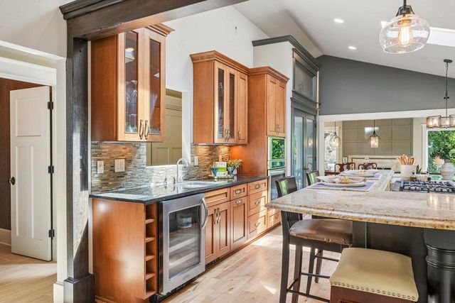 W335N5421 Wedgewood DRIVE, Nashotah, WI 53058