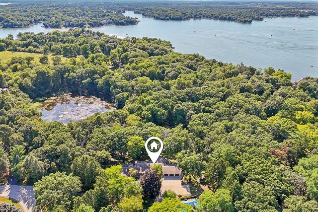 W335N5421 Wedgewood DRIVE, Nashotah, WI 53058