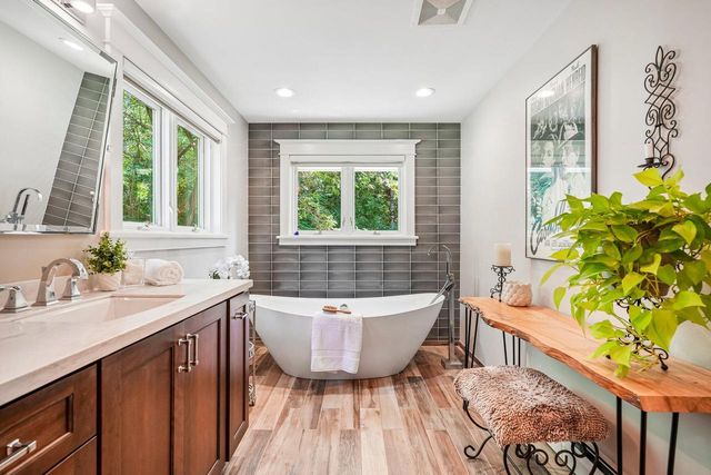 W335N5421 Wedgewood DRIVE, Nashotah, WI 53058