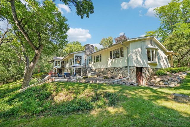 W335N5421 Wedgewood DRIVE, Nashotah, WI 53058
