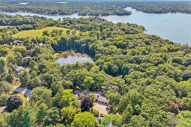 W335N5421 Wedgewood DRIVE, Nashotah, WI 53058