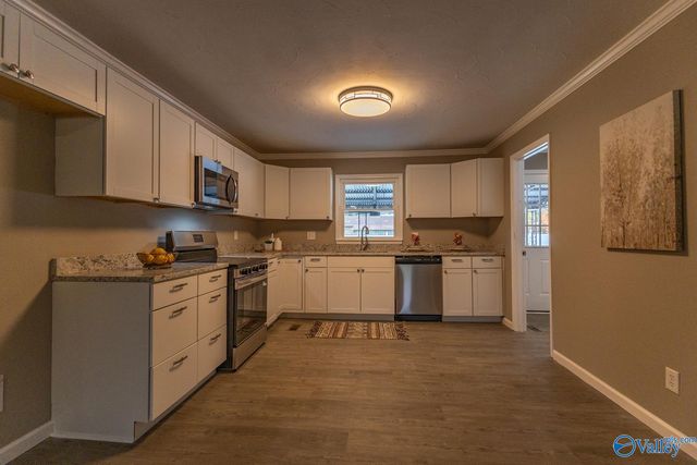 1715 Vinca Street SW, Decatur, AL 35601