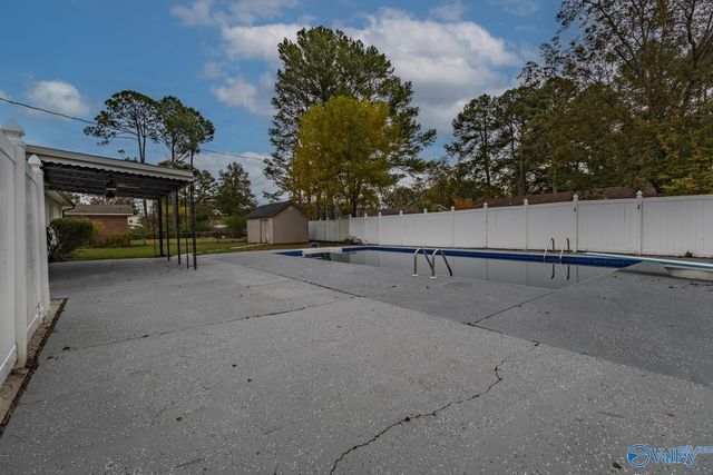 1715 Vinca Street SW, Decatur, AL 35601