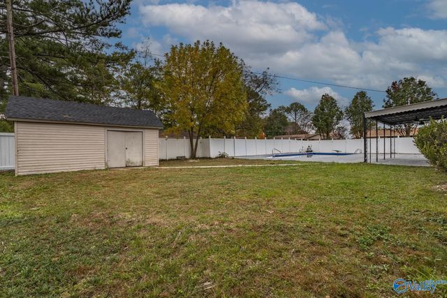 1715 Vinca Street SW, Decatur, AL 35601