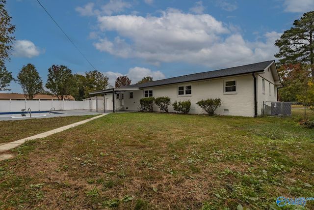 1715 Vinca Street SW, Decatur, AL 35601