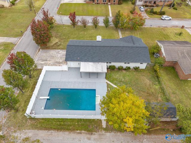 1715 Vinca Street SW, Decatur, AL 35601