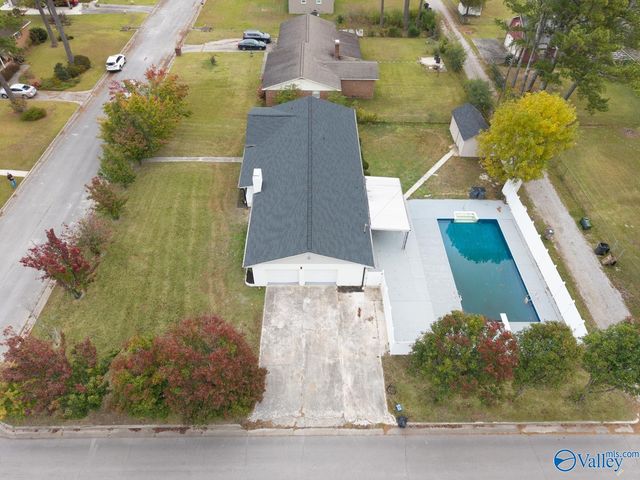 1715 Vinca Street SW, Decatur, AL 35601