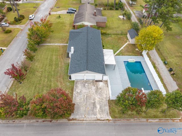 1715 Vinca Street SW, Decatur, AL 35601