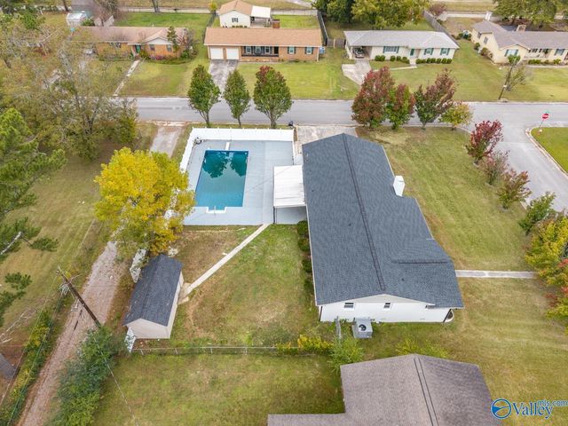 1715 Vinca Street SW, Decatur, AL 35601