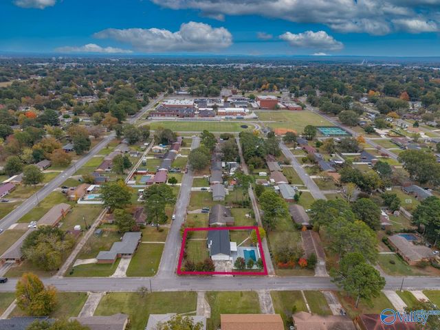 1715 Vinca Street SW, Decatur, AL 35601