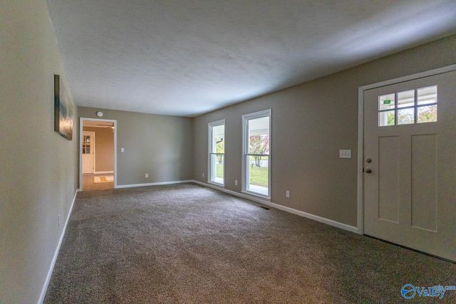 1715 Vinca Street SW, Decatur, AL 35601