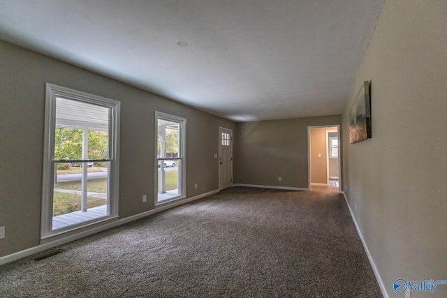 1715 Vinca Street SW, Decatur, AL 35601