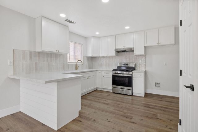 2113 Garvey Avenue, Corcoran, CA 93212