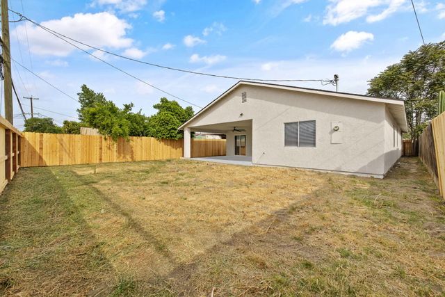 2113 Garvey Avenue, Corcoran, CA 93212